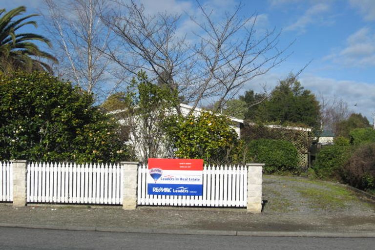 Photo of property in 20 Humphries Street, Greytown, 5712