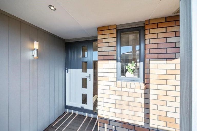 Photo of property in 16a Milmoe Street, Hawera, 4610