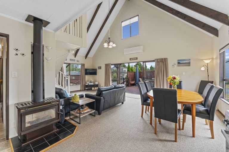 Photo of property in 62 Kinloch Road, Kinloch, Taupo, 3377