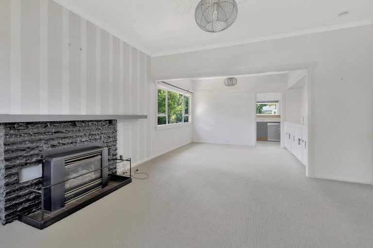 Photo of property in 9 Hursthouse Street, Vogeltown, New Plymouth, 4310