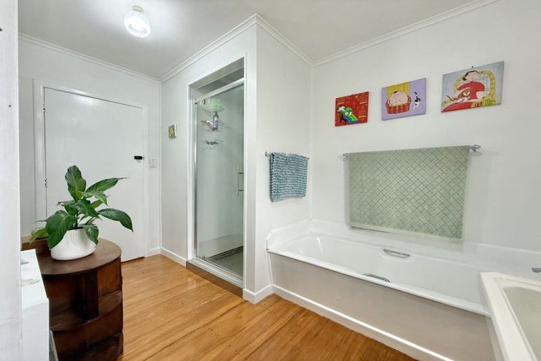 Photo of property in 16 Baird Road, Tokoroa, 3420