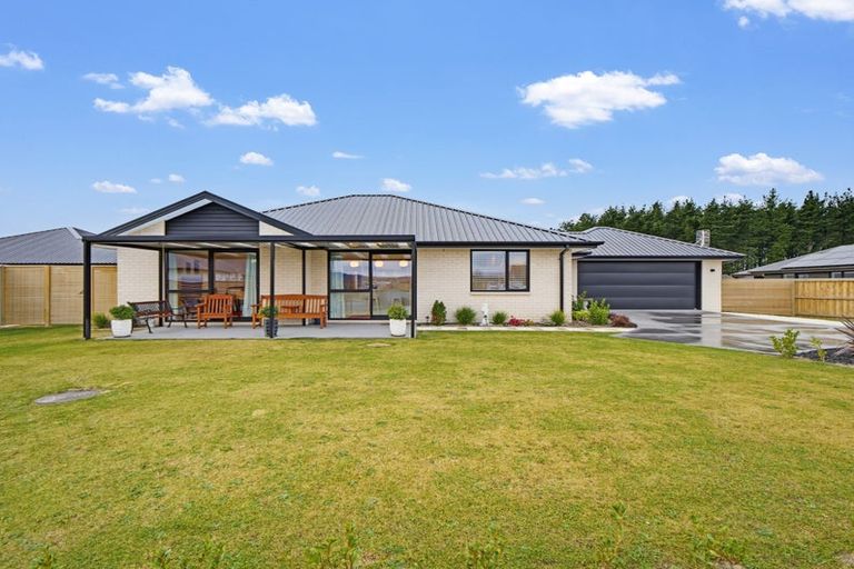 Photo of property in 61 Hilton Drive, Amberley, 7410