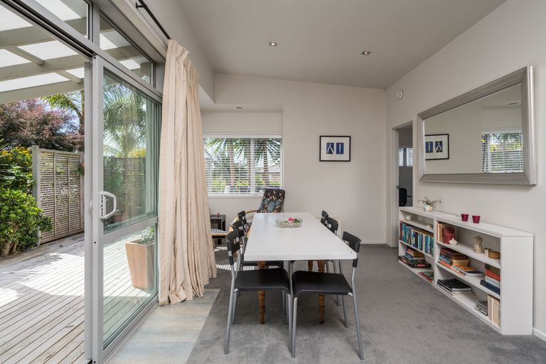 Photo of property in 11 Kakapo Place, Mangawhai, 0505