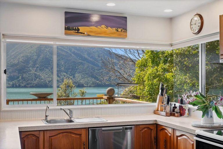 Photo of property in 674 Moetapu Bay Road, Moetapu Bay, Picton, 7282