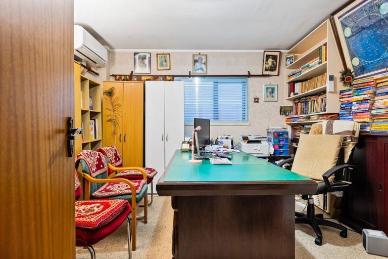 Photo of property in 17 Lane Place, Awapuni, Palmerston North, 4412