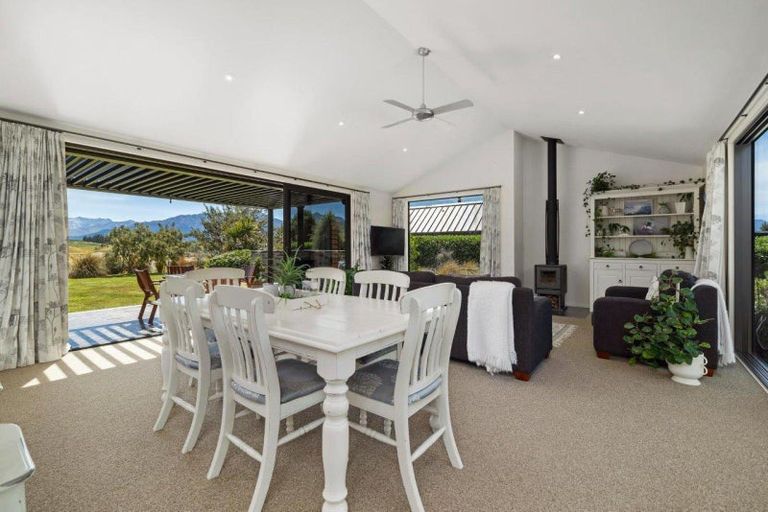 Photo of property in 7 Fife Court, Jacks Point, Queenstown, 9371