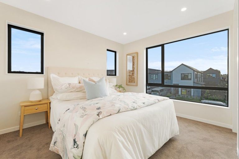 Photo of property in 4 Babos Avenue, Kumeu, 0810