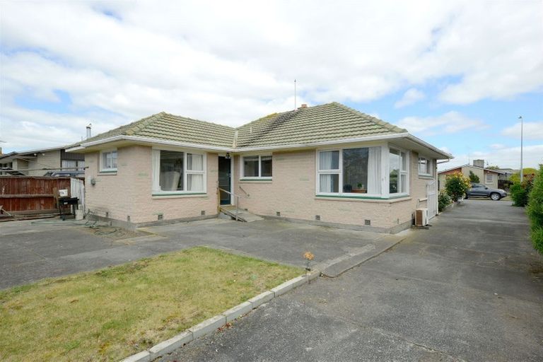 Photo of property in 16 Monowai Crescent, North New Brighton, Christchurch, 8083