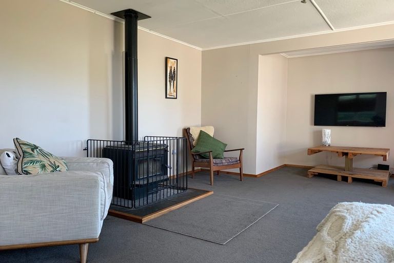 Photo of property in 26 Lyndfield Lane, Newlands, Wellington, 6037