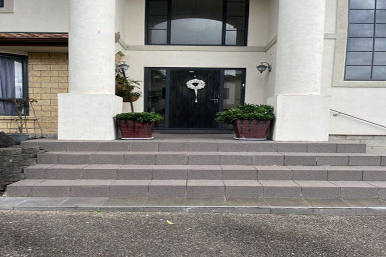 Photo of property in 106 Meadowland Drive, Somerville, Auckland, 2014