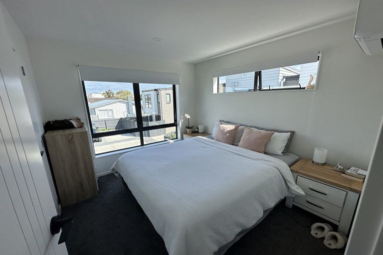 Photo of property in 6/5 Hikurangi Street, Te Atatu Peninsula, Auckland, 0610