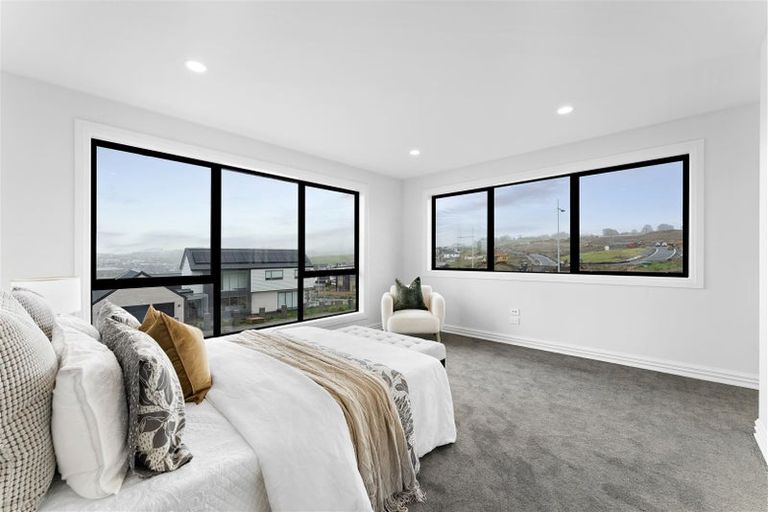 Photo of property in 3 Headsail Drive, Long Bay, Auckland, 0630