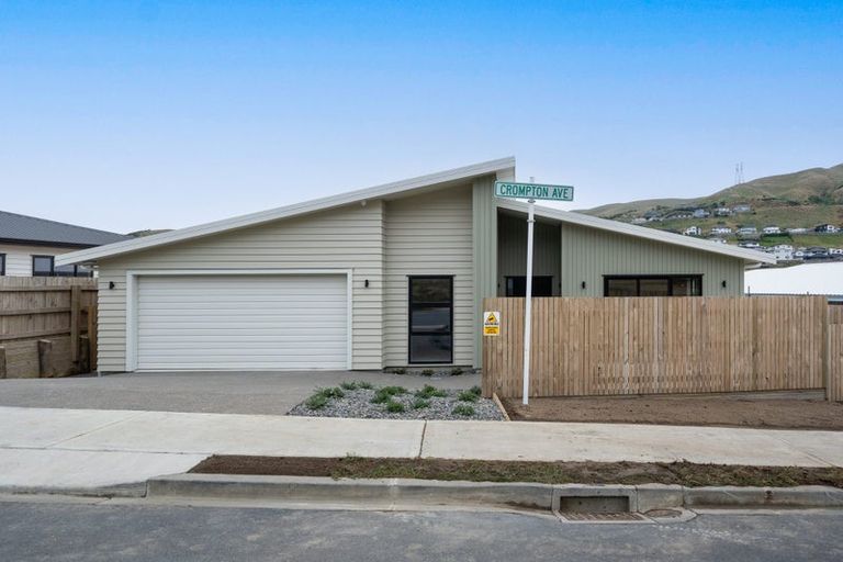 Photo of property in 67 Crompton Avenue, Churton Park, Wellington, 6037