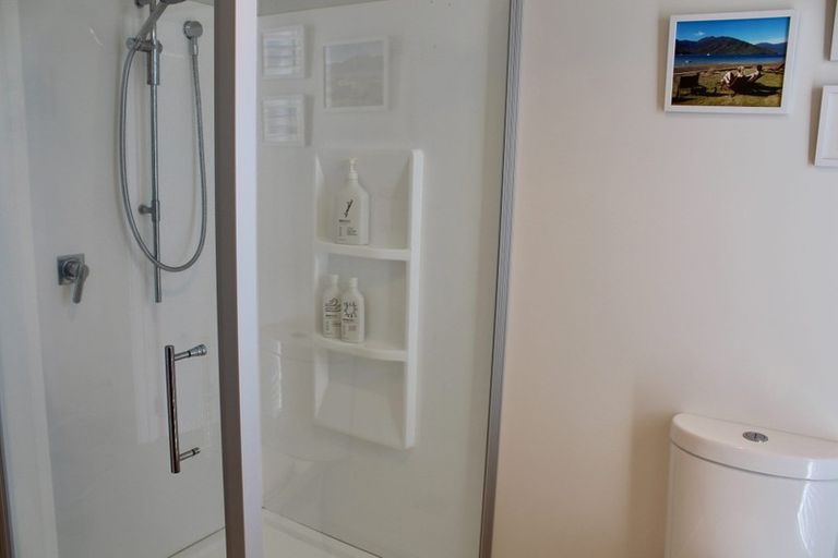 Photo of property in 22 Rangihina Road, Hobsonville, Auckland, 0616