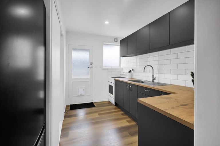 Photo of property in 3b Bideford Street, Brooklands, New Plymouth, 4310