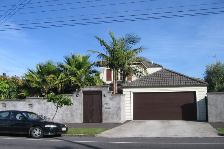 Photo of property in 19 Argyle Street, Herne Bay, Auckland, 1011