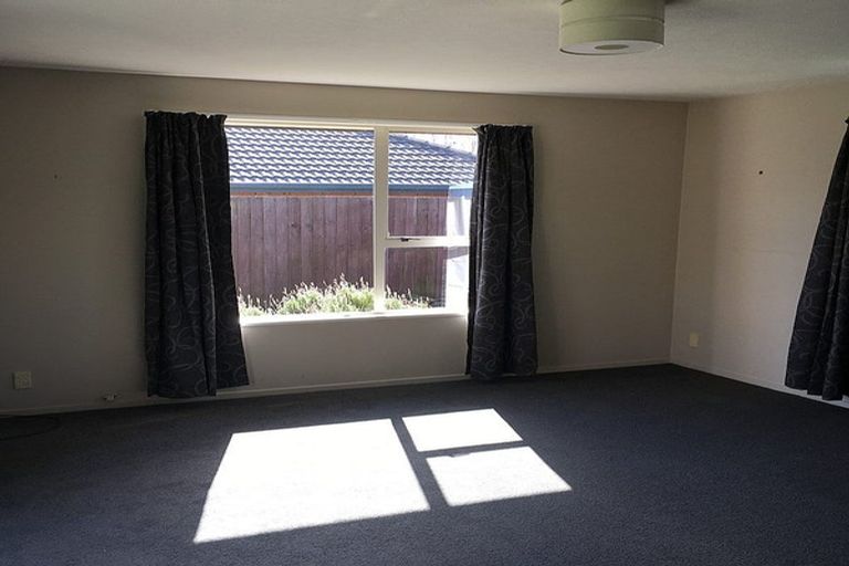 Photo of property in 3 Innisfree Place, Northwood, Christchurch, 8051