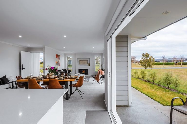 Photo of property in 12 Bastille Court, Rangatira Park, Taupo, 3330