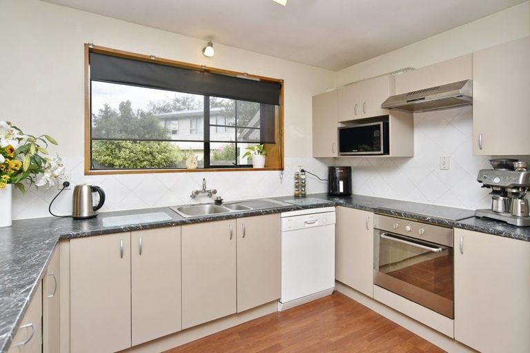 Photo of property in 43 Bush Street, Rangiora, 7400