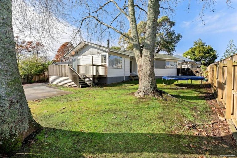 Photo of property in 11 Murillo Place, Henderson, Auckland, 0612