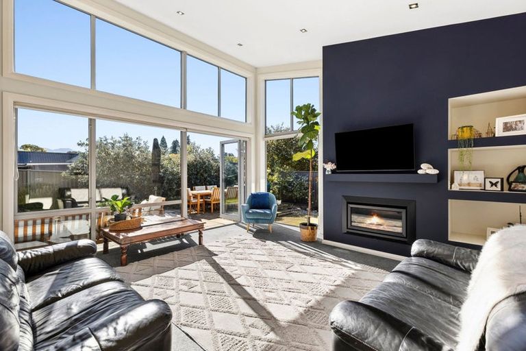 Photo of property in 21a Old Station Avenue, Wanaka, 9305