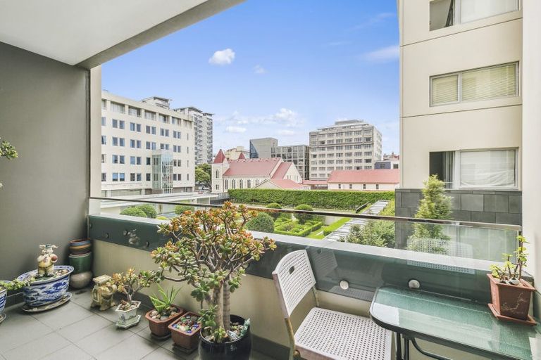 Photo of property in Sanctum Apartments, 26/10b Ebor Street, Te Aro, Wellington, 6011