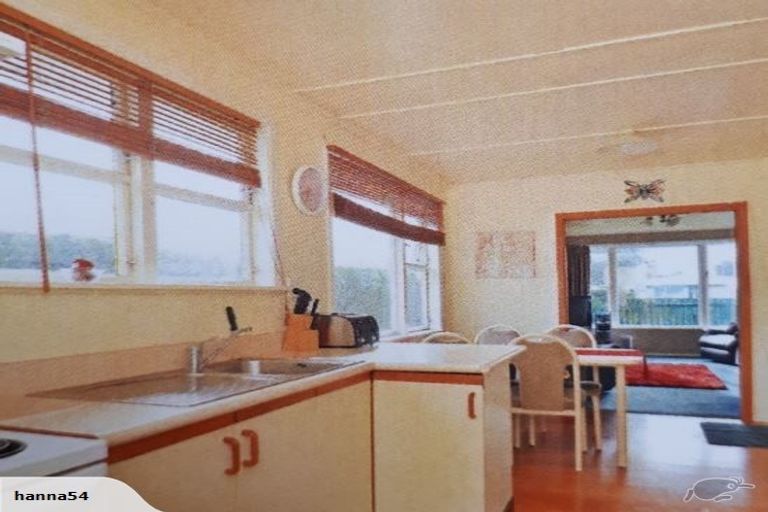 Photo of property in 70 Brandon Street, Featherston, 5710