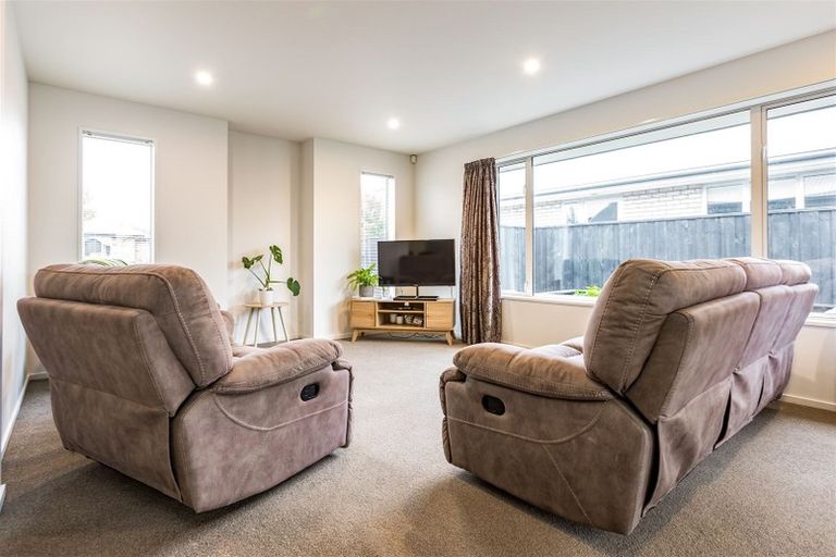 Photo of property in 16 Puaka Street, Pegasus, 7612