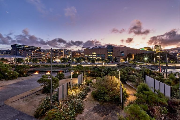 Photo of property in Chaffers Dock, 401/22 Herd Street, Te Aro, Wellington, 6011