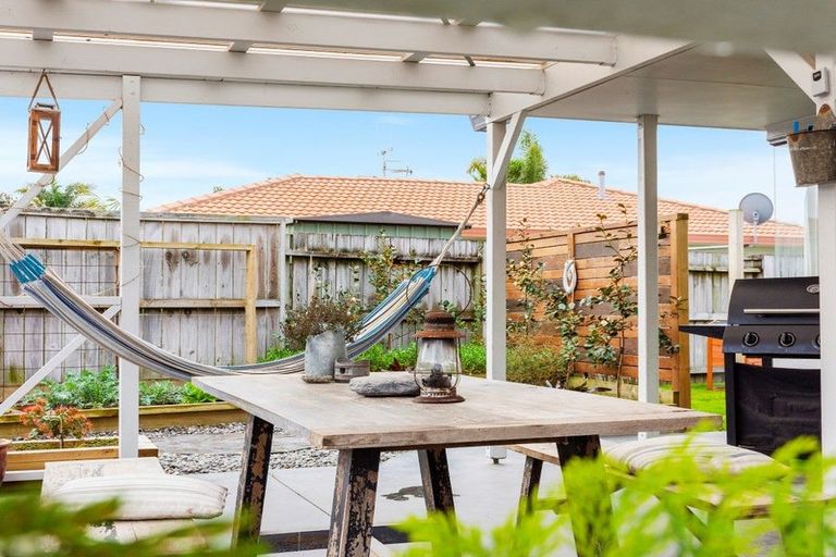 Photo of property in 14 Reef Avenue, Papamoa Beach, Papamoa, 3118