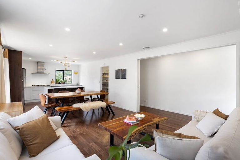 Photo of property in 1b Makora Road, Massey, Auckland, 0614