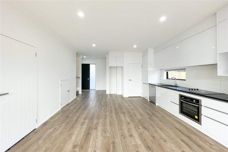 Photo of property in 15f Parkinson Avenue, Wesley, Auckland, 1041