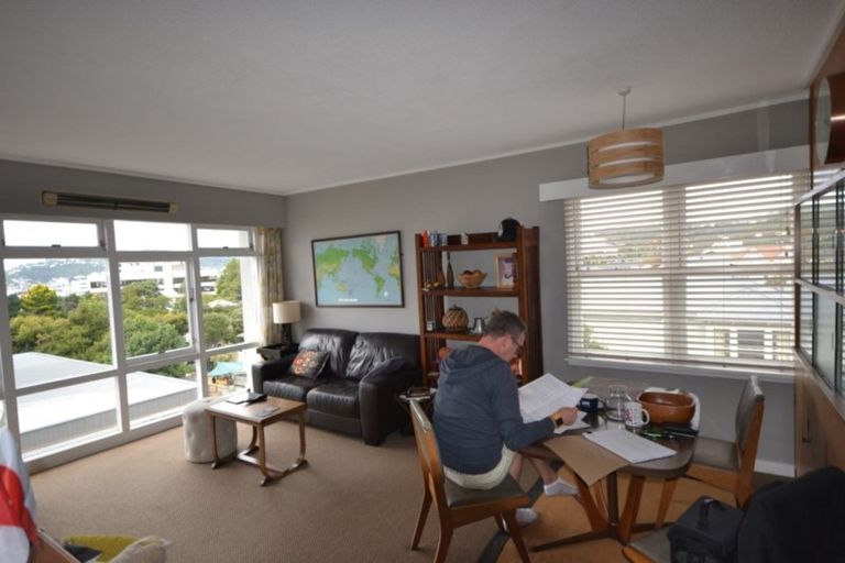 Photo of property in Newman Court Apartments, 2 Newman Terrace, Thorndon, Wellington, 6011
