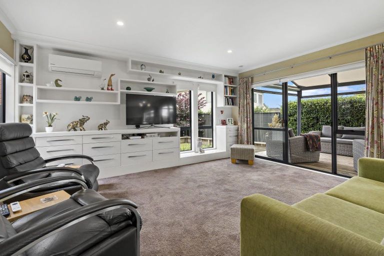 Photo of property in 17a Moana Avenue, Onehunga, Auckland, 1061