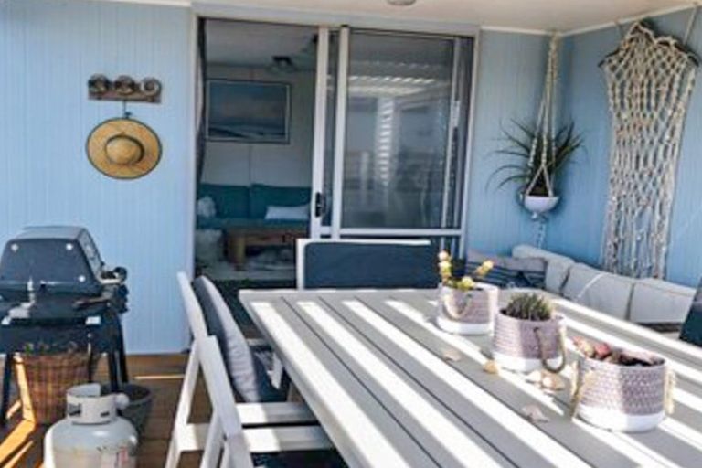 Photo of property in 308a Pukehina Parade, Pukehina, Te Puke, 3189