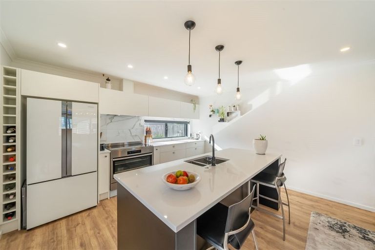 Photo of property in 11 Poulson Grove, Trentham, Upper Hutt, 5018