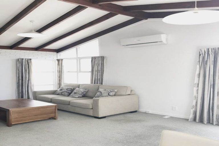 Photo of property in 31 Portadown Avenue, Pakuranga Heights, Auckland, 2010