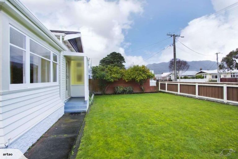 Photo of property in 1 Cudby Street, Woburn, Lower Hutt, 5011