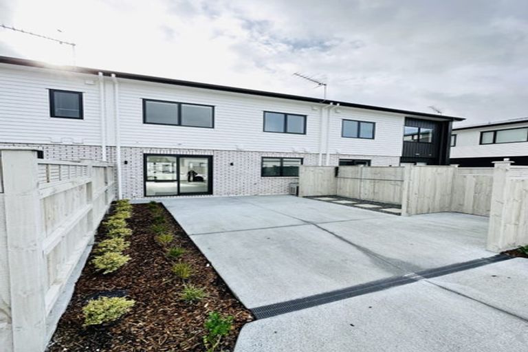 Photo of property in 9 Adlam Lane, Takanini, 2112