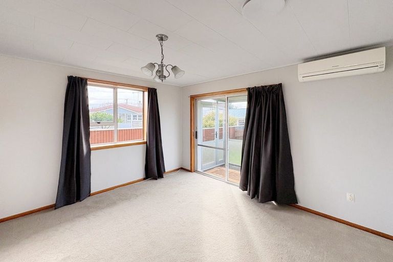 Photo of property in 53 Liverpool Street, Levin, 5510