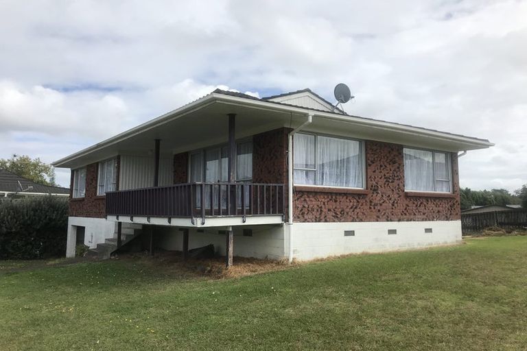 Photo of property in 13 Palm Court Drive, Glen Eden, Auckland, 0602