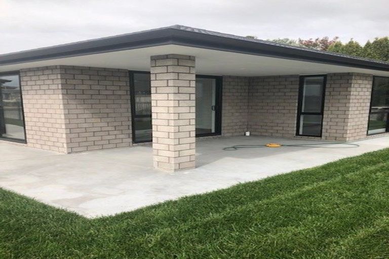 Photo of property in 4 Richardson Road, Omokoroa, 3114