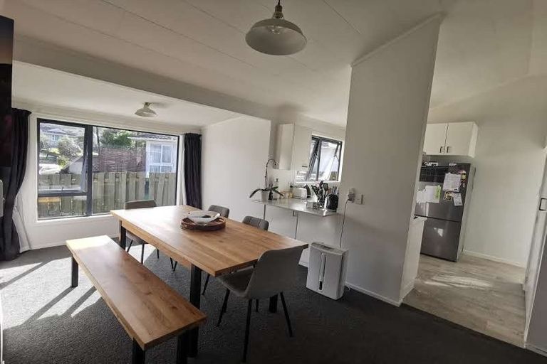 Photo of property in 6 Otira Grove, Kelson, Lower Hutt, 5010