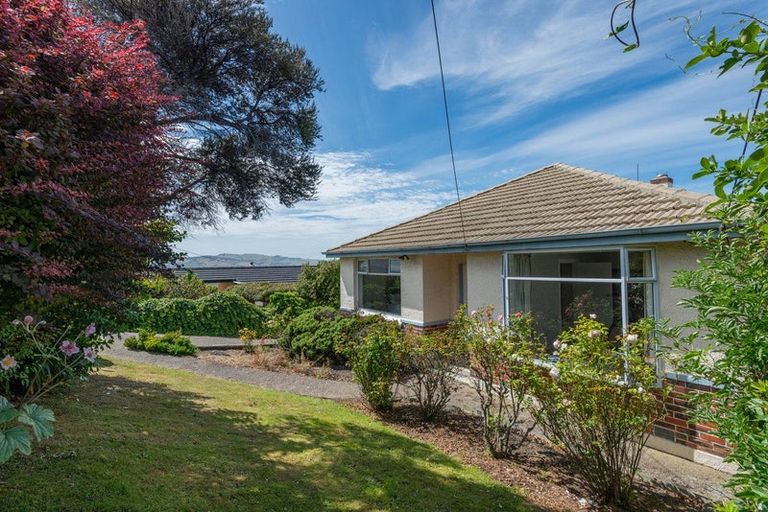Photo of property in 149 Easther Crescent, Kew, Dunedin, 9012