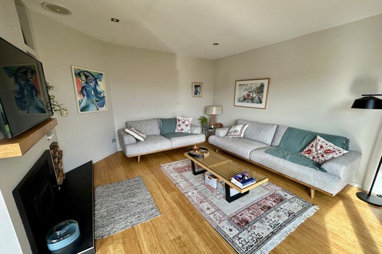 Photo of property in 4 Bovett Place, Wanaka, 9305