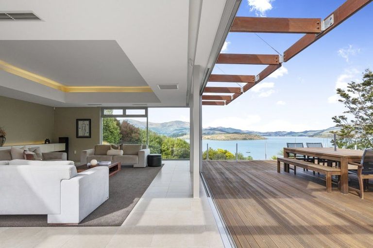 Photo of property in 56 Governors Bay Road, Cass Bay, Lyttelton, 8971