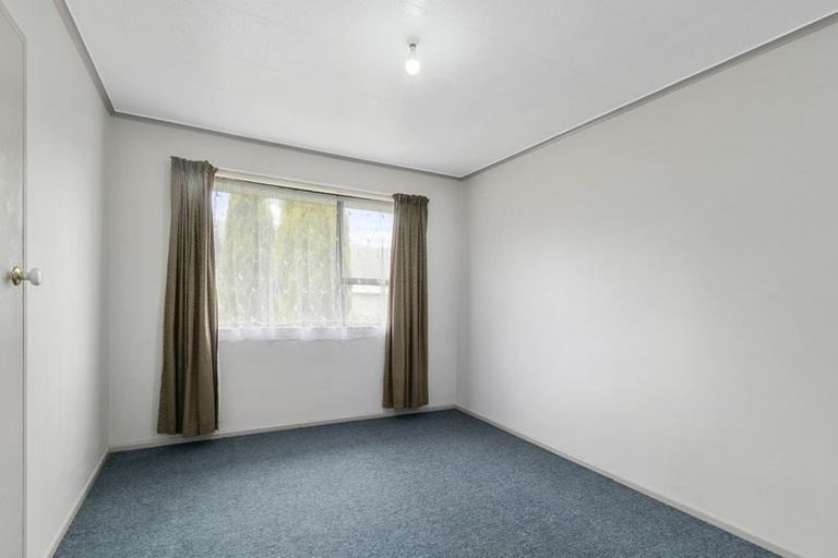 Photo of property in 353 Wellington Road, Wainuiomata, Lower Hutt, 5014