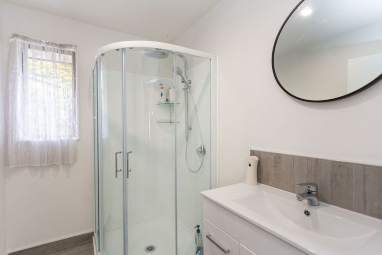 Photo of property in 2 Dickson Crescent, Hornby, Christchurch, 8042