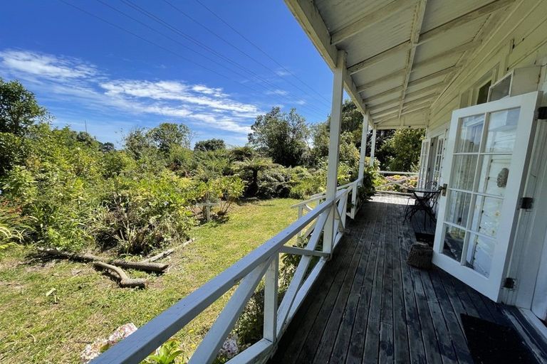 Photo of property in 4 Greenfield Street, Hector, 7822