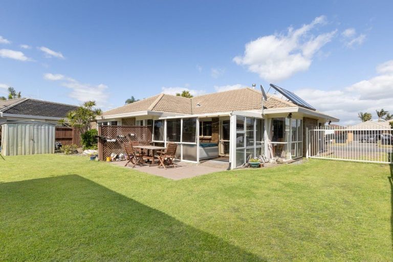 Photo of property in 27 Lotus Avenue, Mount Maunganui, 3116